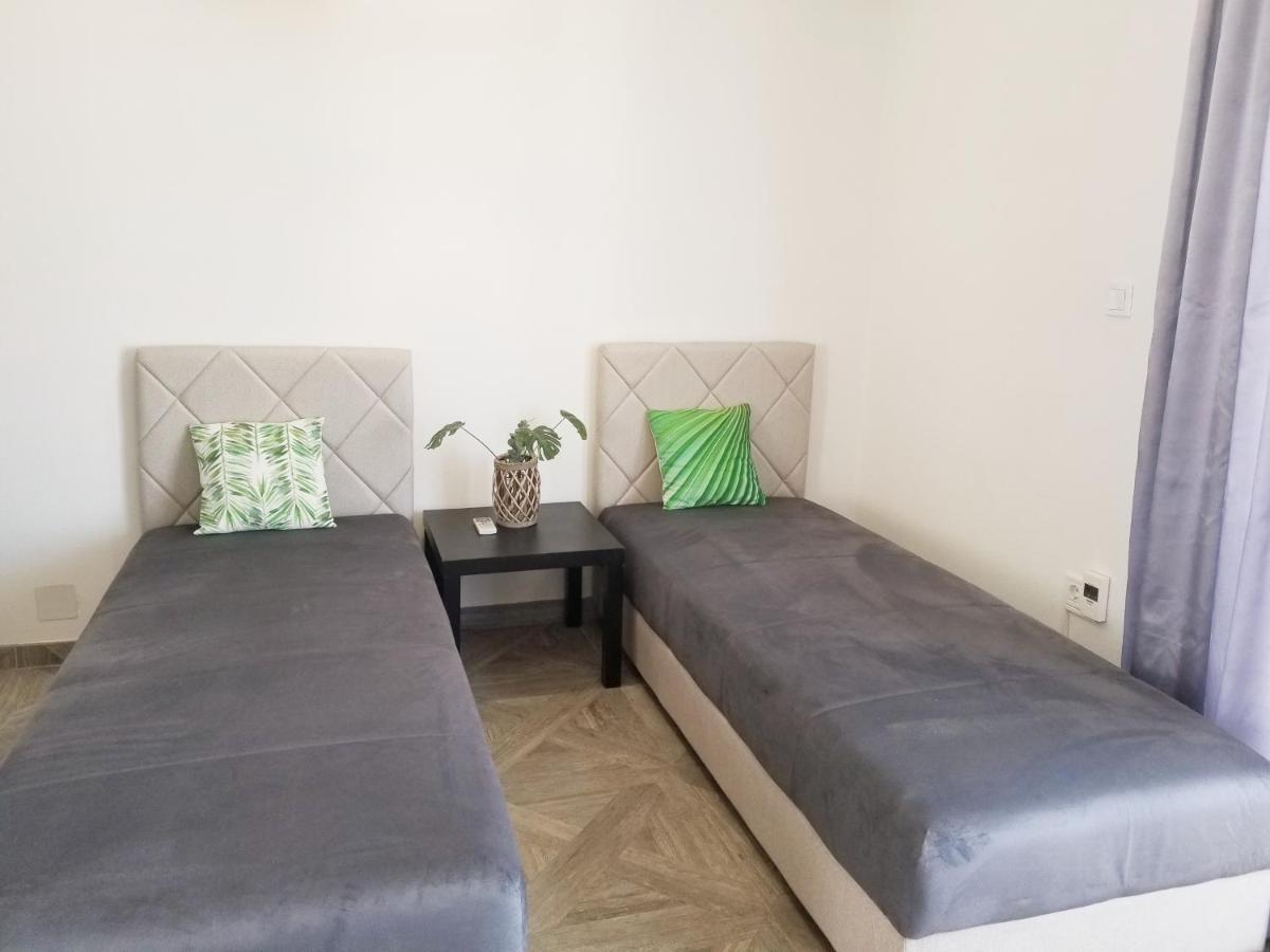 Aparthotel Monterria バール エクステリア 写真