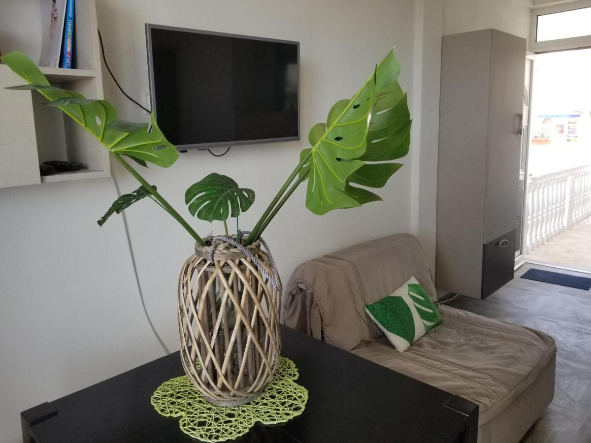Aparthotel Monterria バール エクステリア 写真
