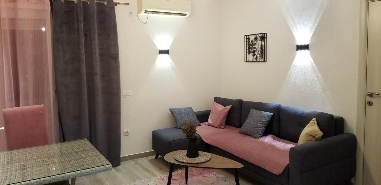 Aparthotel Monterria バール エクステリア 写真