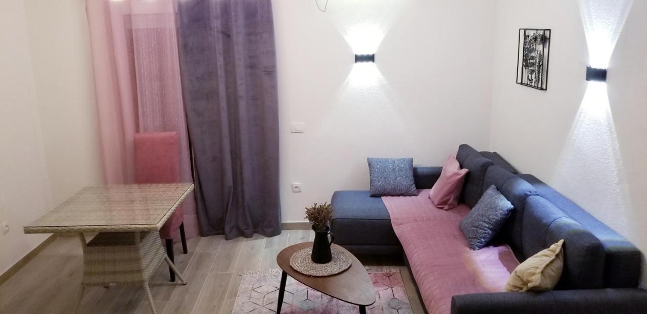 Aparthotel Monterria バール エクステリア 写真