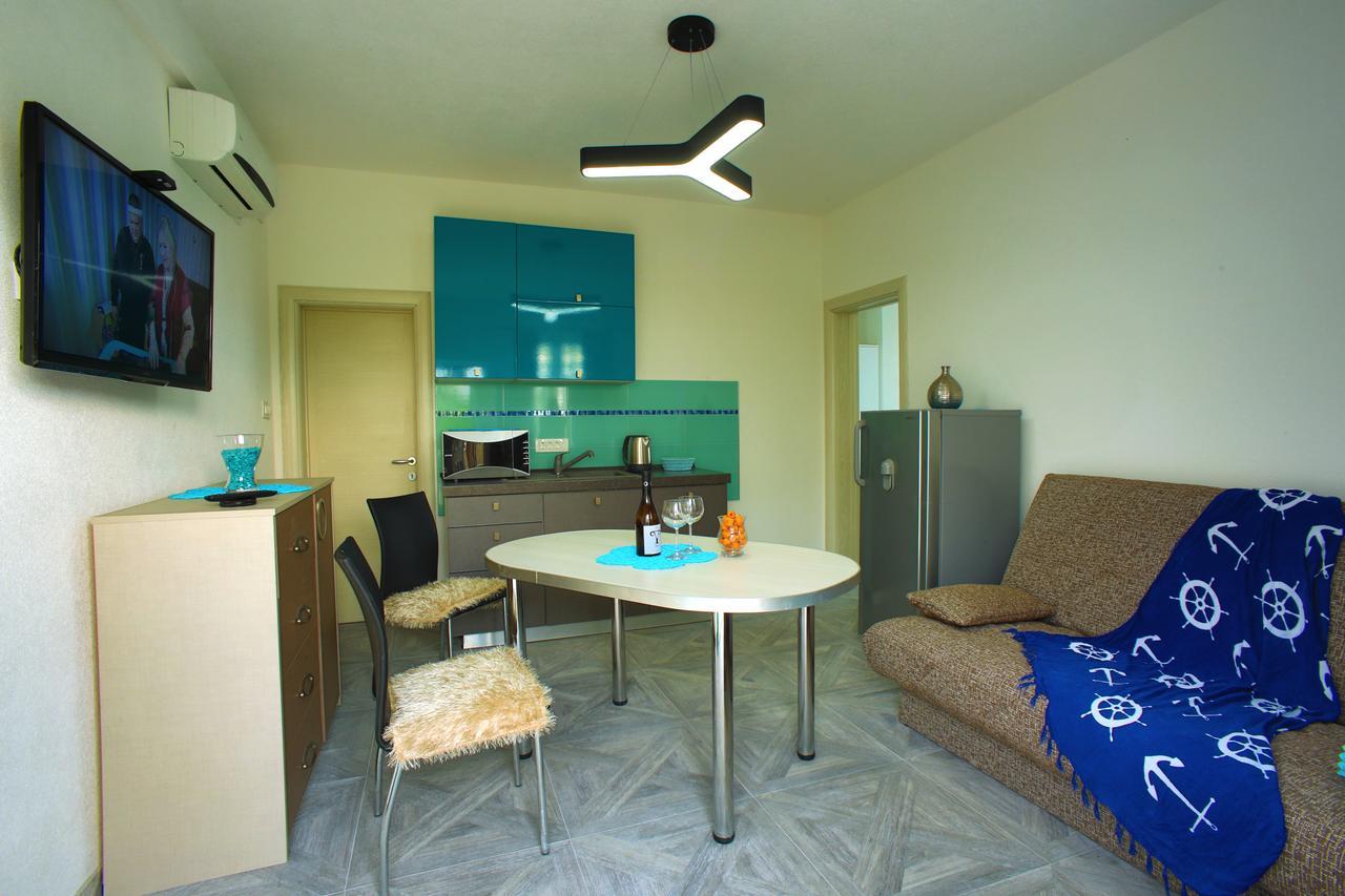 Aparthotel Monterria バール エクステリア 写真