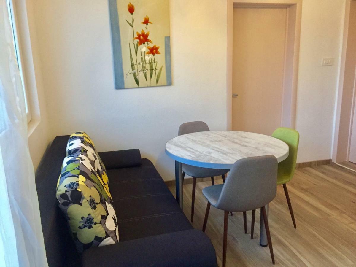 Aparthotel Monterria バール エクステリア 写真