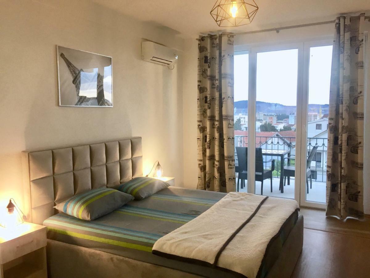 Aparthotel Monterria バール エクステリア 写真